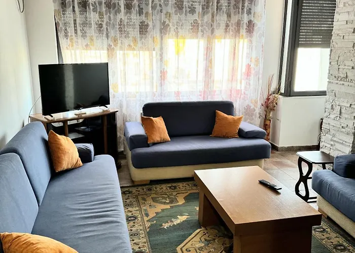 Hana's - Selvia Lejlighed Tirana